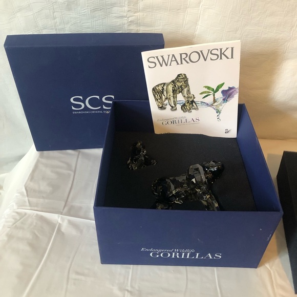 Swarovski Gorillas Endangered Wildlife series Parent & baby original box and COA - Picture 1 of 10